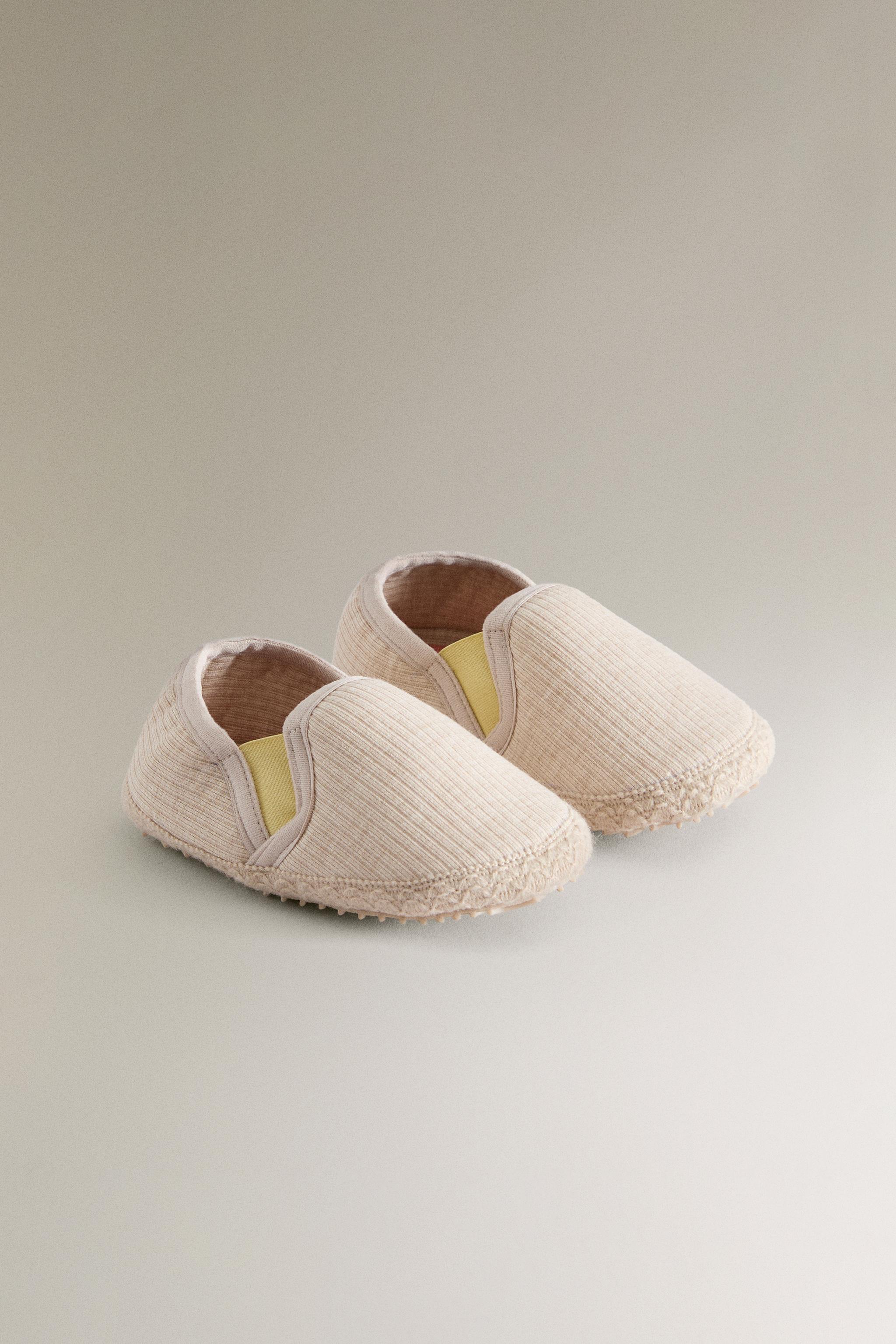CHAUSSONS BABOUCHES NEUTRES