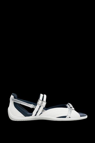 Zara STRAPPY SPORTY SANDALS - White - Image 0