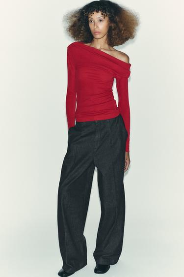ASYMMETRIC SOFT T-SHIRT - Intense red by Zara