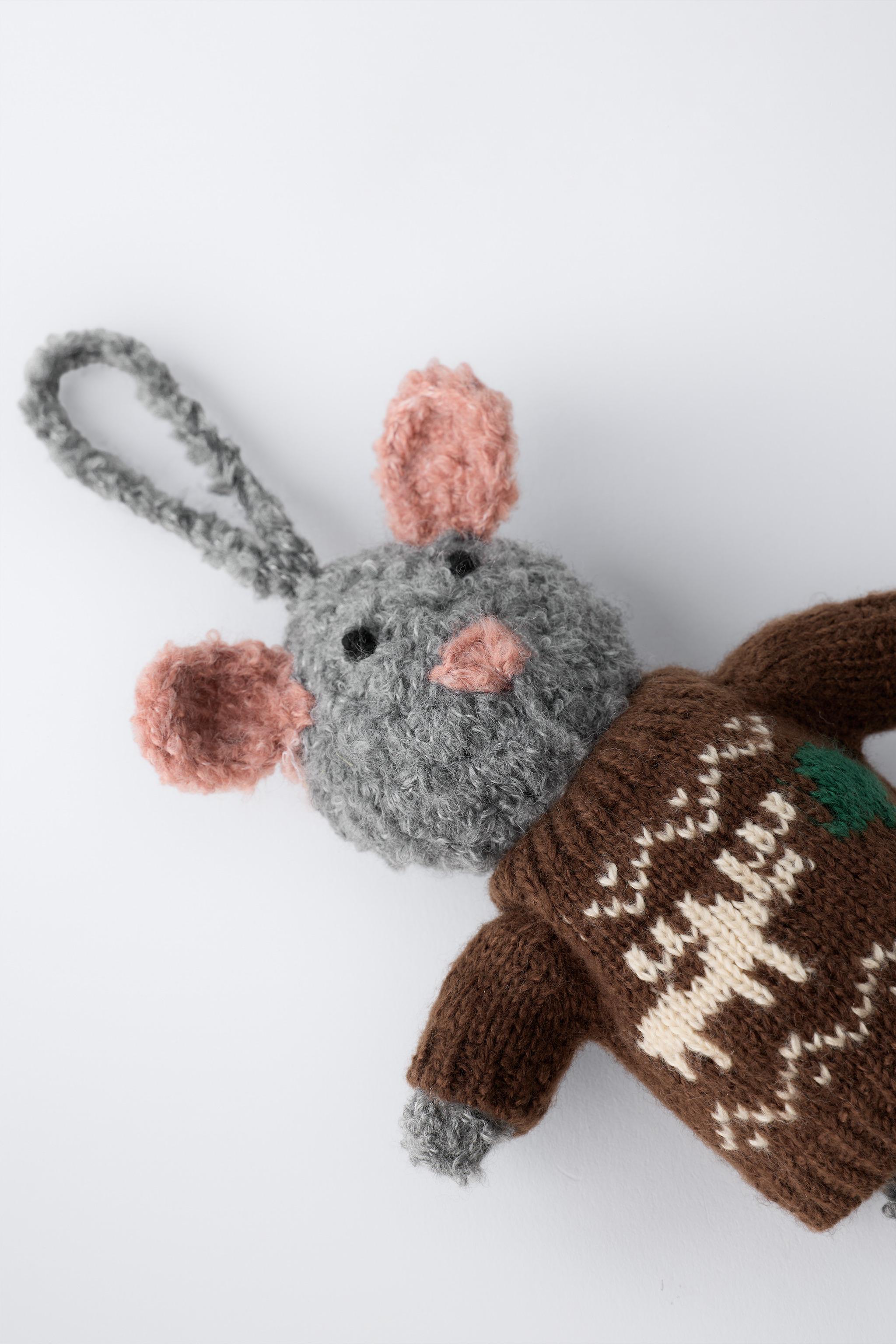 KNITTED BEAR ORNAMENT