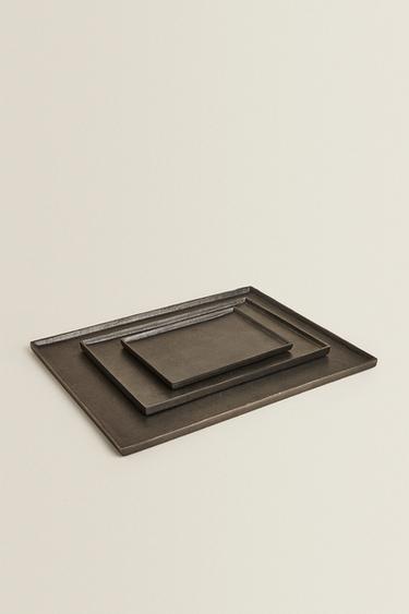 PLATEAU MÉTAL DÉCORATIF - Noir de Zara - Image 1