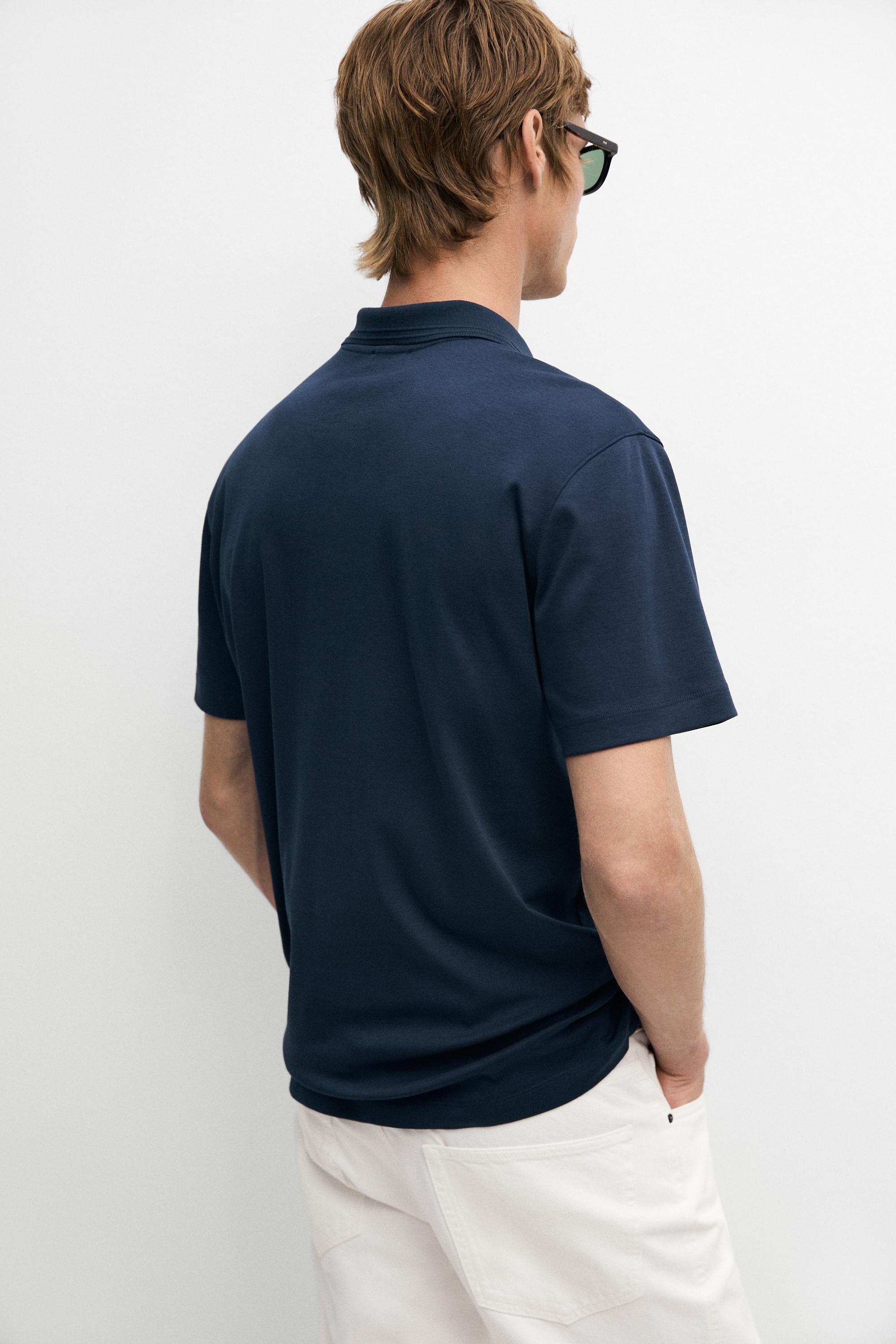 100% cotton V-neck knit polo