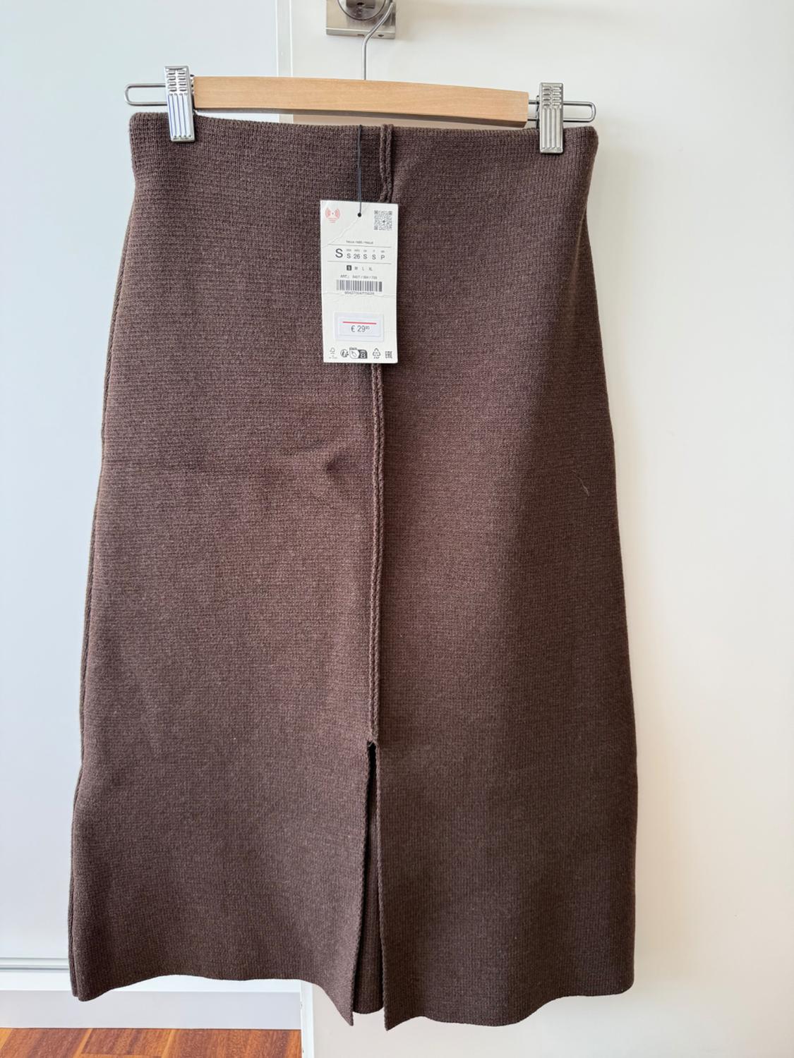LONG KNIT SKIRT - Image 3