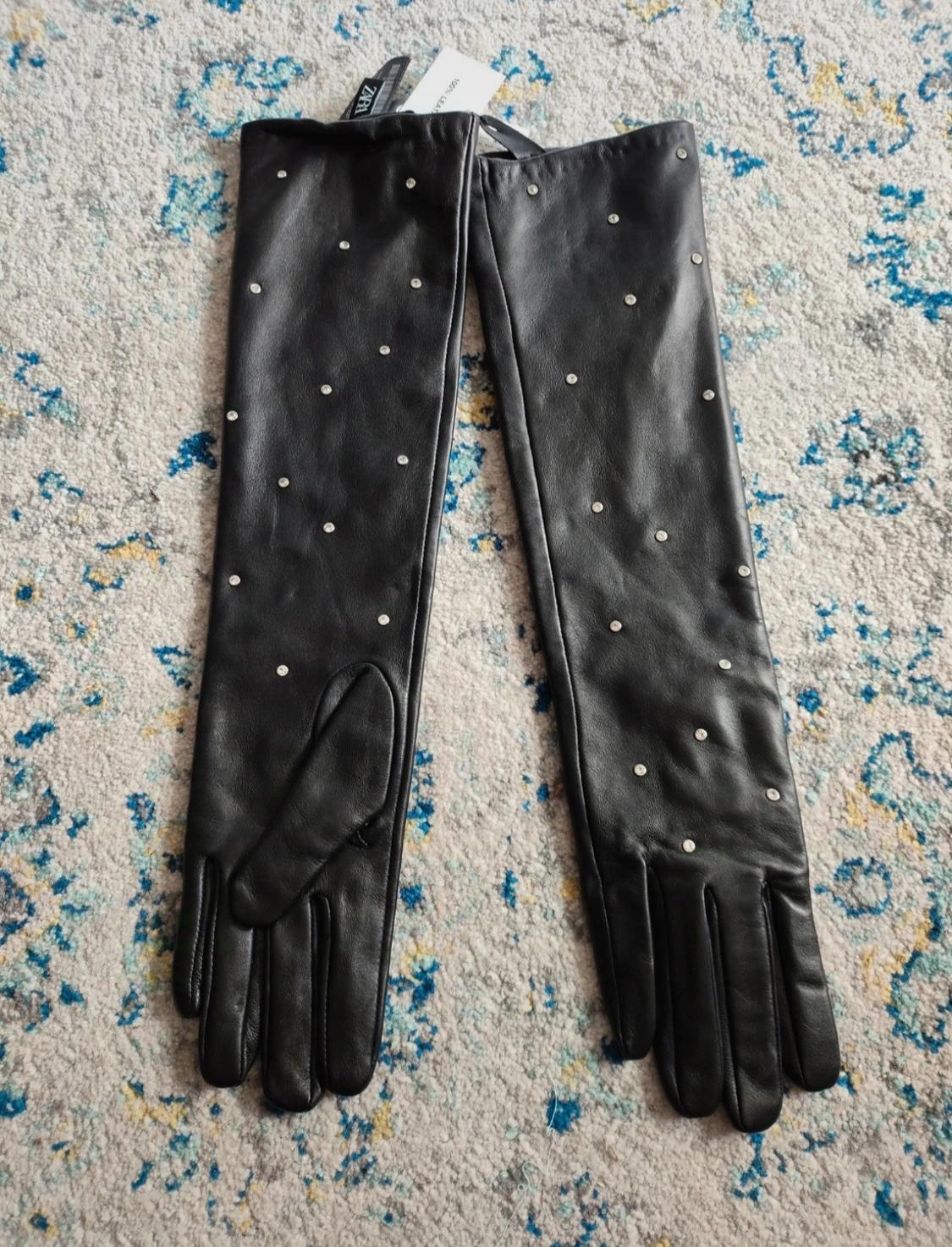 LEATHER GLOVES WITH RHINESTONES