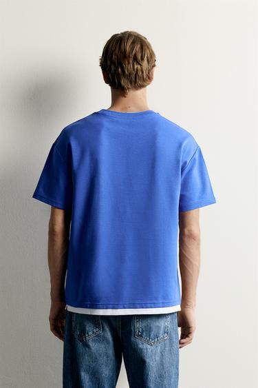 T-SHIRT COUPE RELAXED À CONTRASTES - Bleu roi de Zara - Image 2