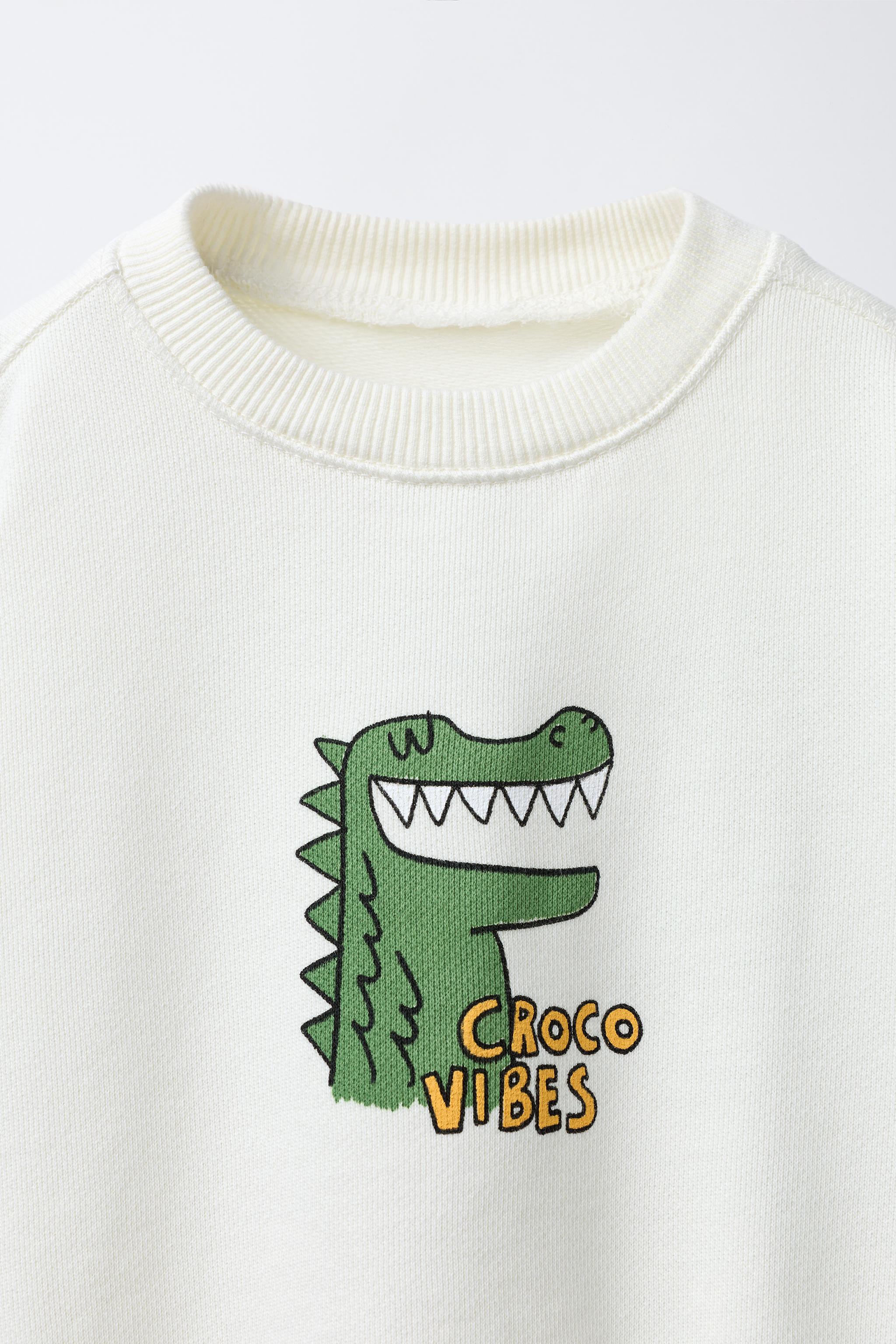 れーと CROCODILE PRINT SWEATSHIRT - Ecru | ZARA United States