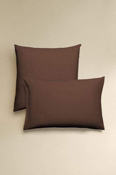 TAIE D’OREILLER PERCALE DE COTON (200 FILS) - Chocolat de Zara