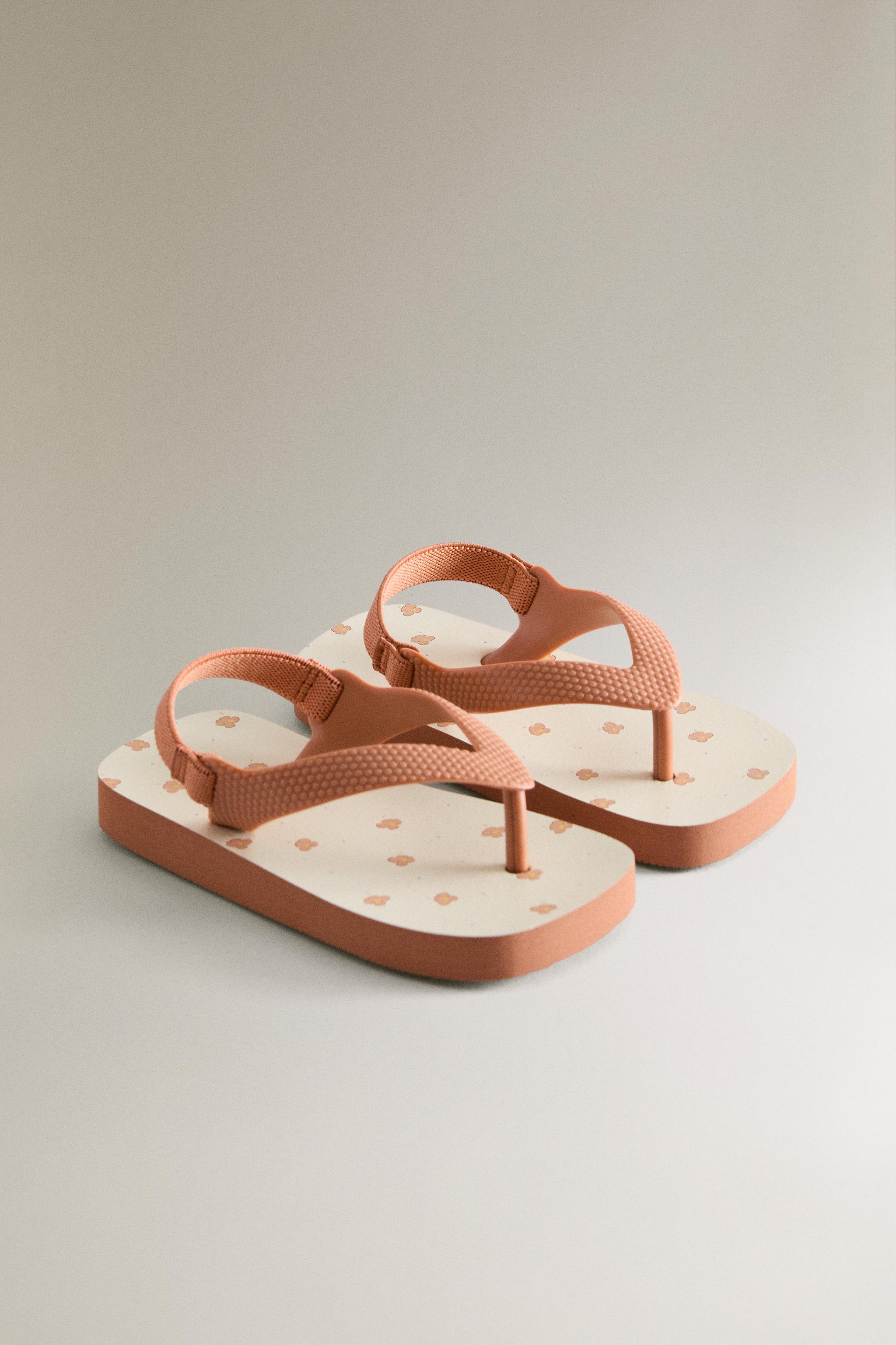 KIDS' TOE DIVIDER SANDALS — Beige