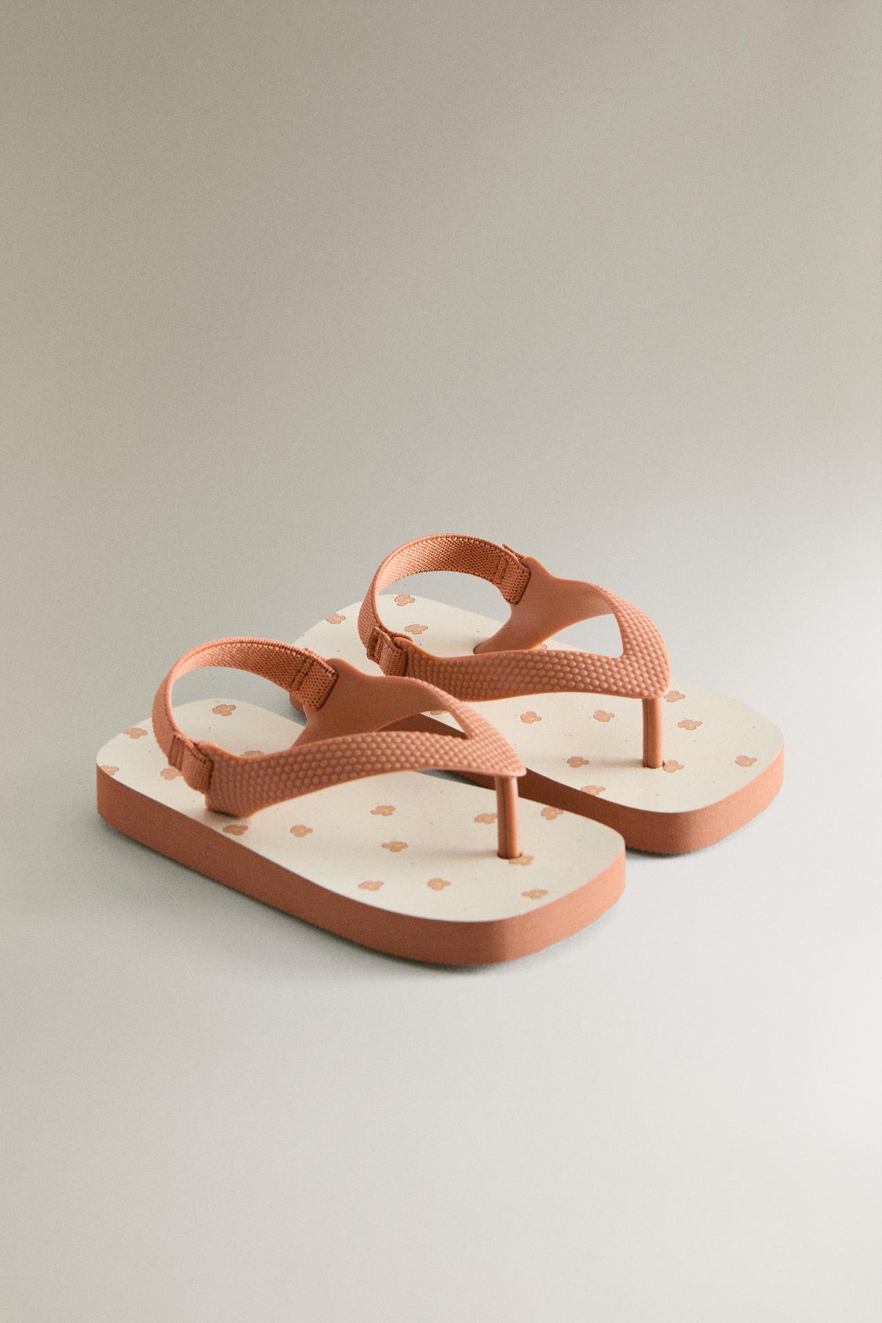 KIDS' TOE DIVIDER SANDALS — Beige