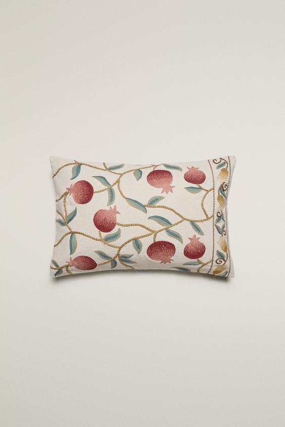 POMEGRANATE CUSHION COVER - بيج فاتح الخاص بـ Zara - صورة 0