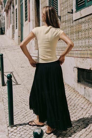 T-SHIRT COL EN V - Jaune de Zara - Image 3