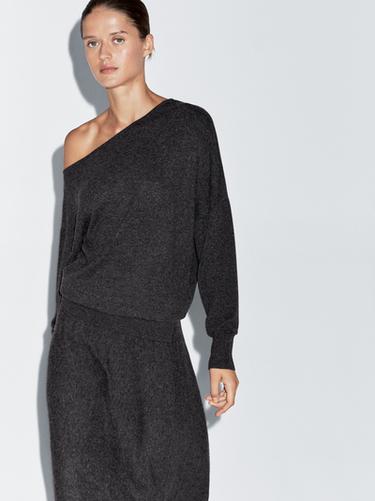 Jersey cuello asimétrico con lana - Gris antracita de Zara