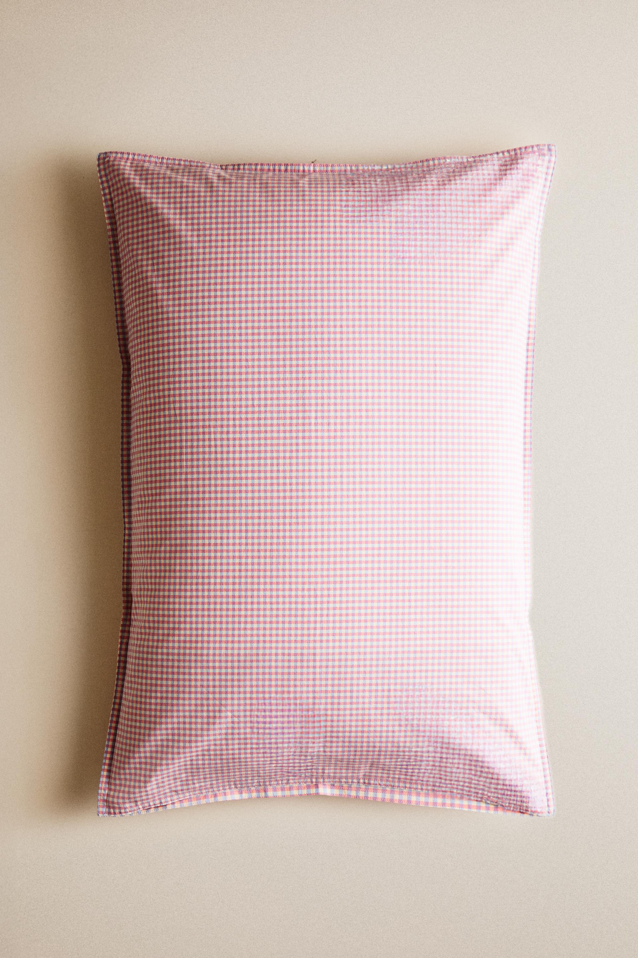 KIDS' COTTON GINGHAM PILLOWCASE
