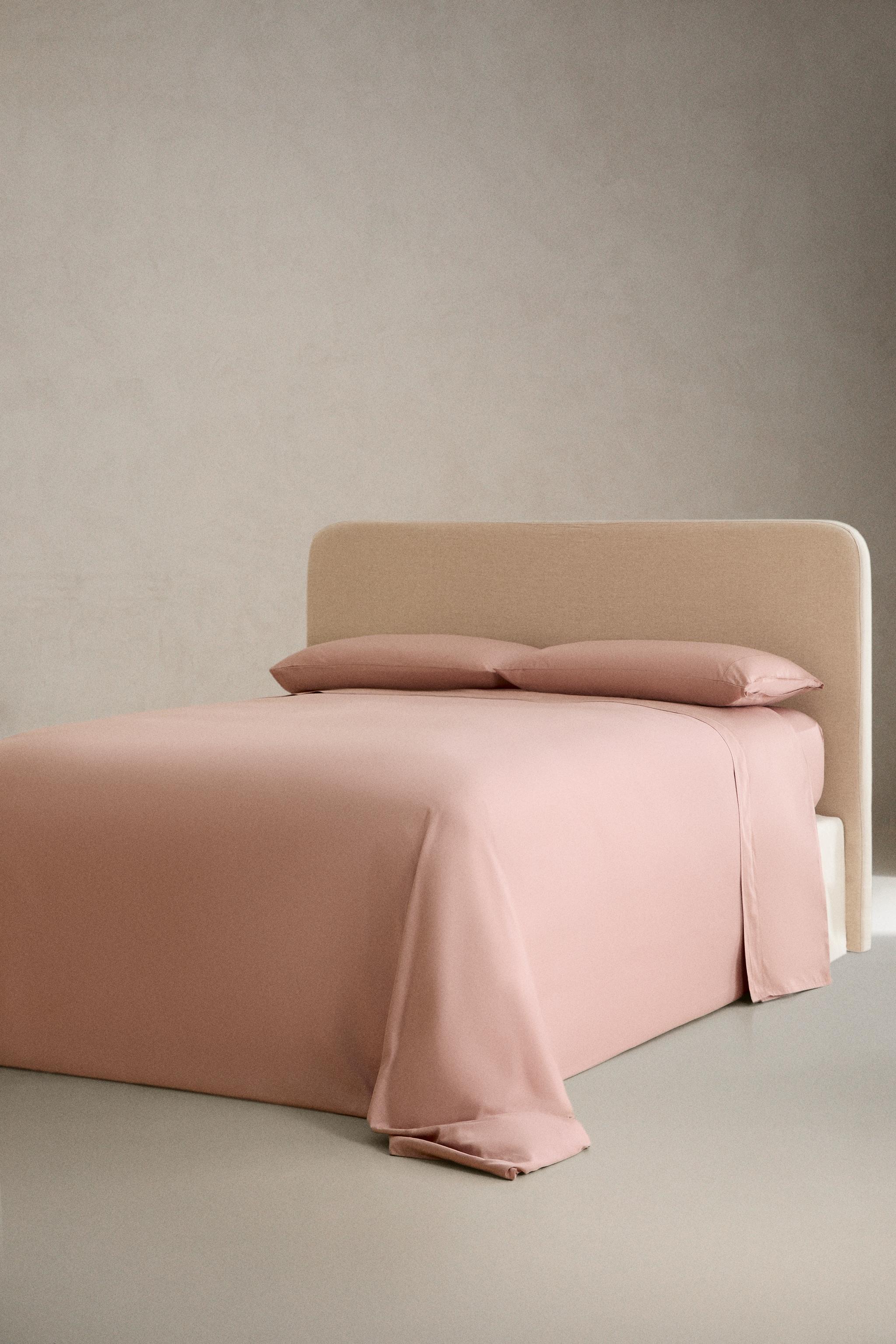 SATEEN FITTED SHEET | 30 CM HIGH (300 THREAD COUNT) — Pale pink