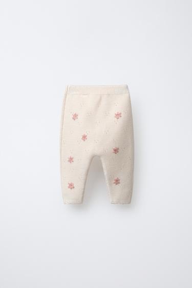 PANTALON EN MAILLE À FLEURS BRODÉES - Écru moyen de Zara - Image 1
