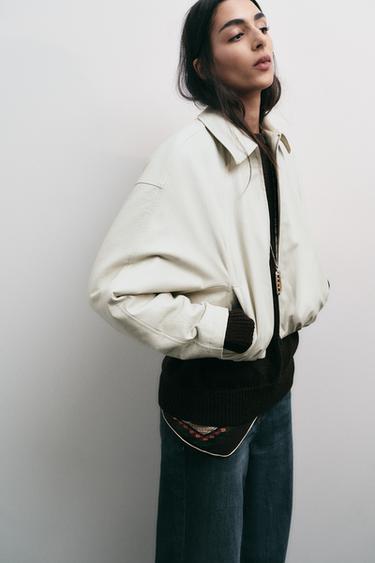 CHAQUETA BOMBER EFECTO PIEL - Crudo de Zara