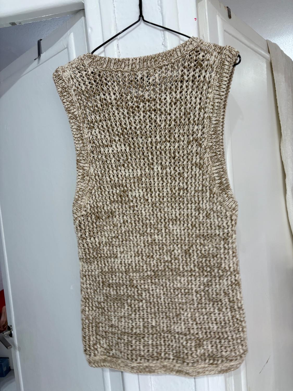 CONTRAST TEXTURED KNIT T-SHIRT - Image 2