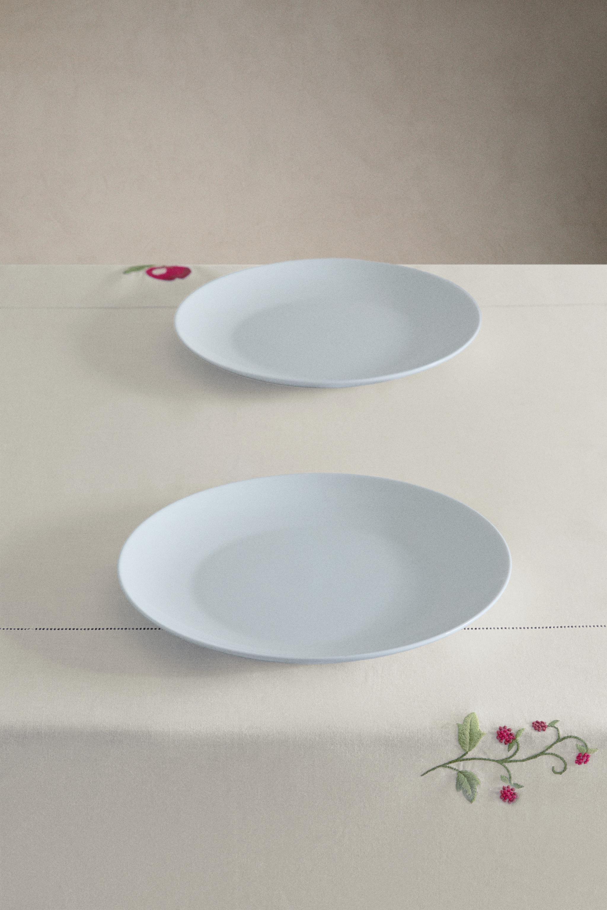 FRUIT EMBROIDERED TABLECLOTH — Ecru