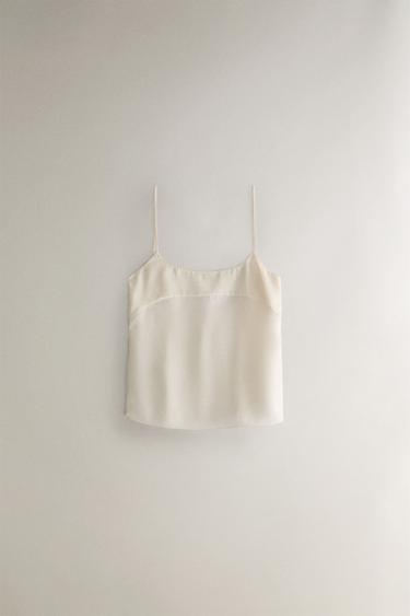 ベージュ シルク トップスエクリュZaraのベージュ シルク トップス - エクリュ