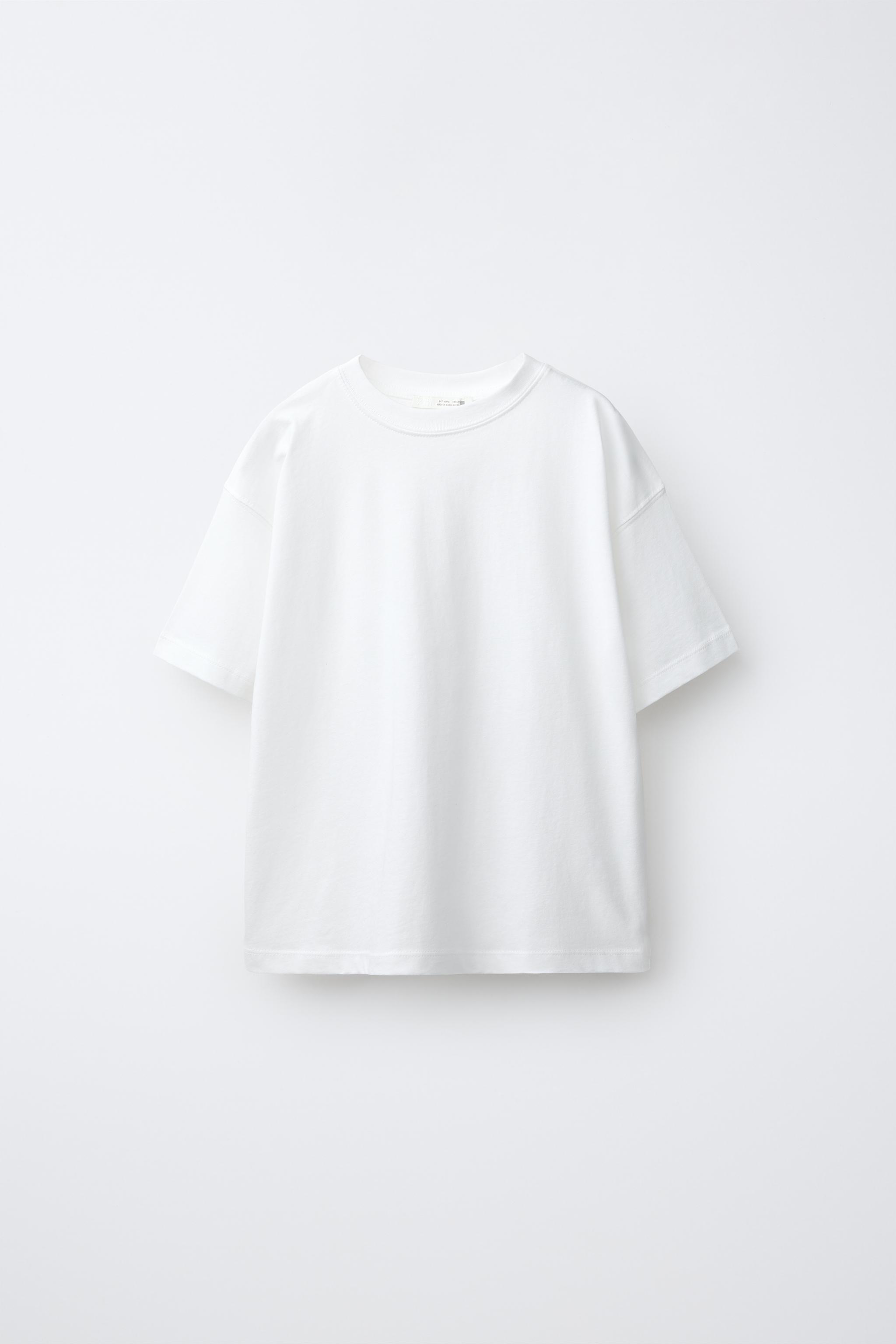 LOT DE TROIS T-SHIRTS IMPRIMÉS ET UNIS
