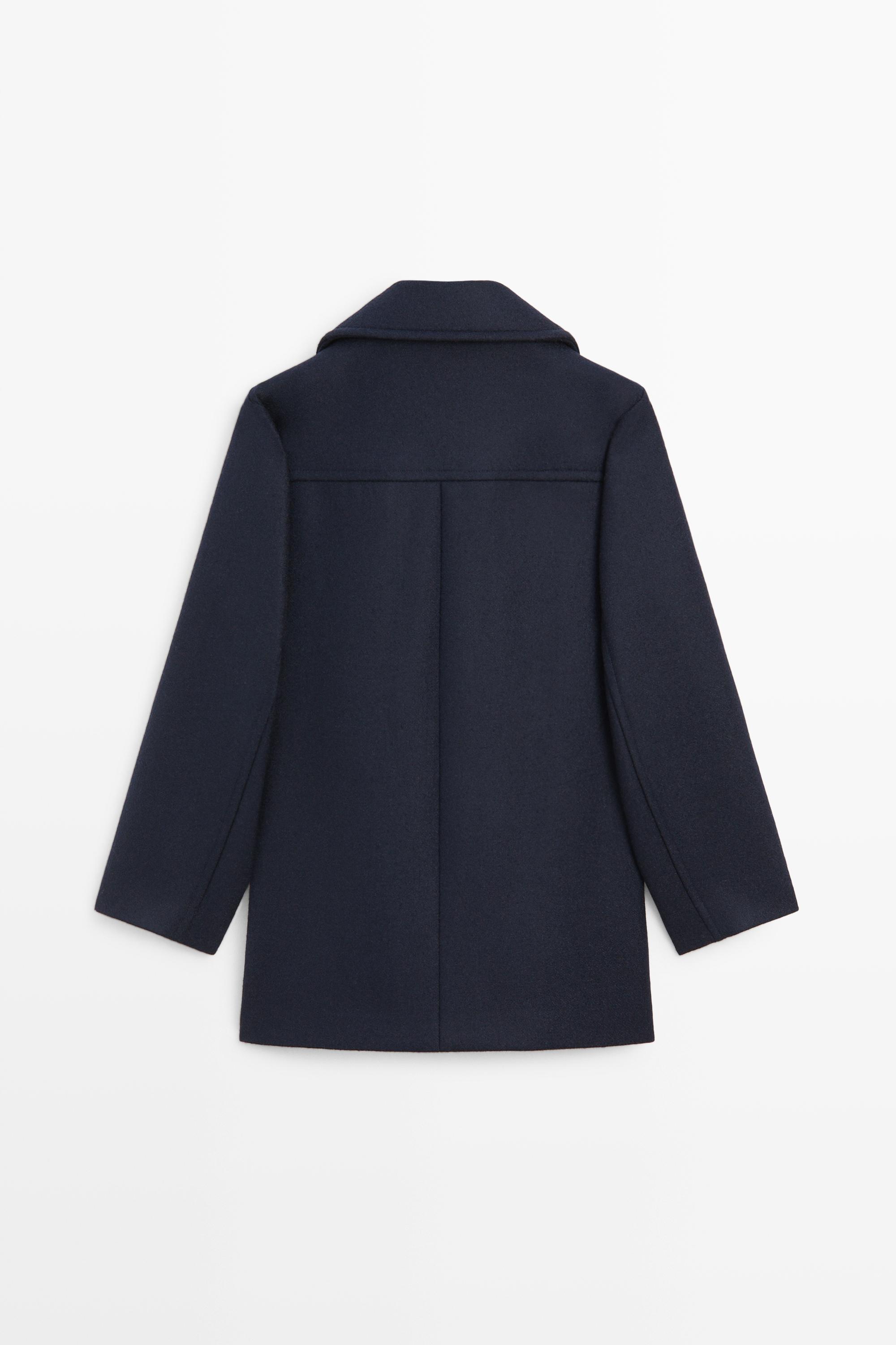 Medium double-breasted coat