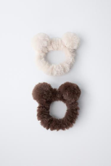 PACK OF TWO FAUX FUR EAR SCRUNCHIES - Ecru by Zara - Image 3