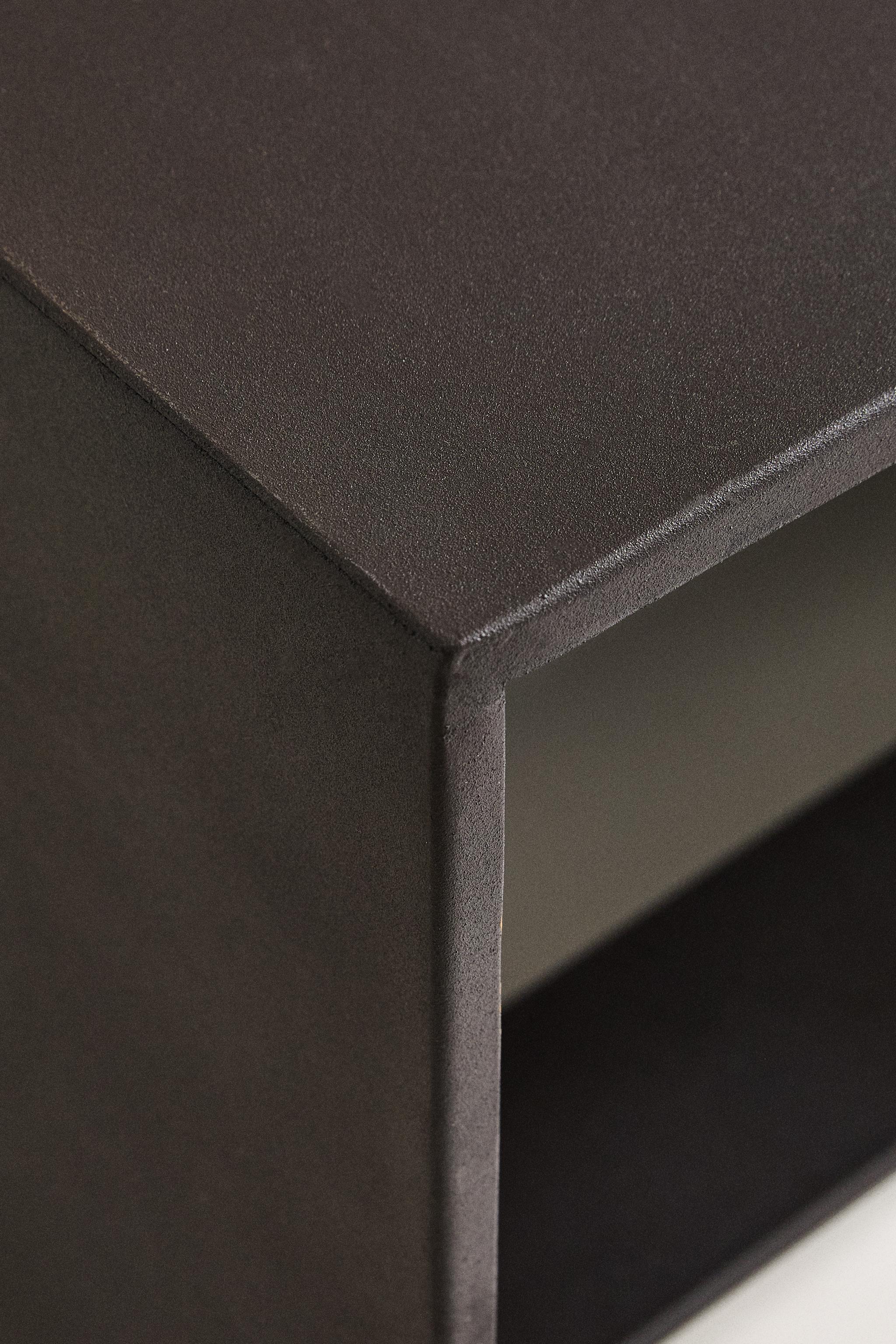 TABLE D’APPOINT MÉTAL VIEILLI