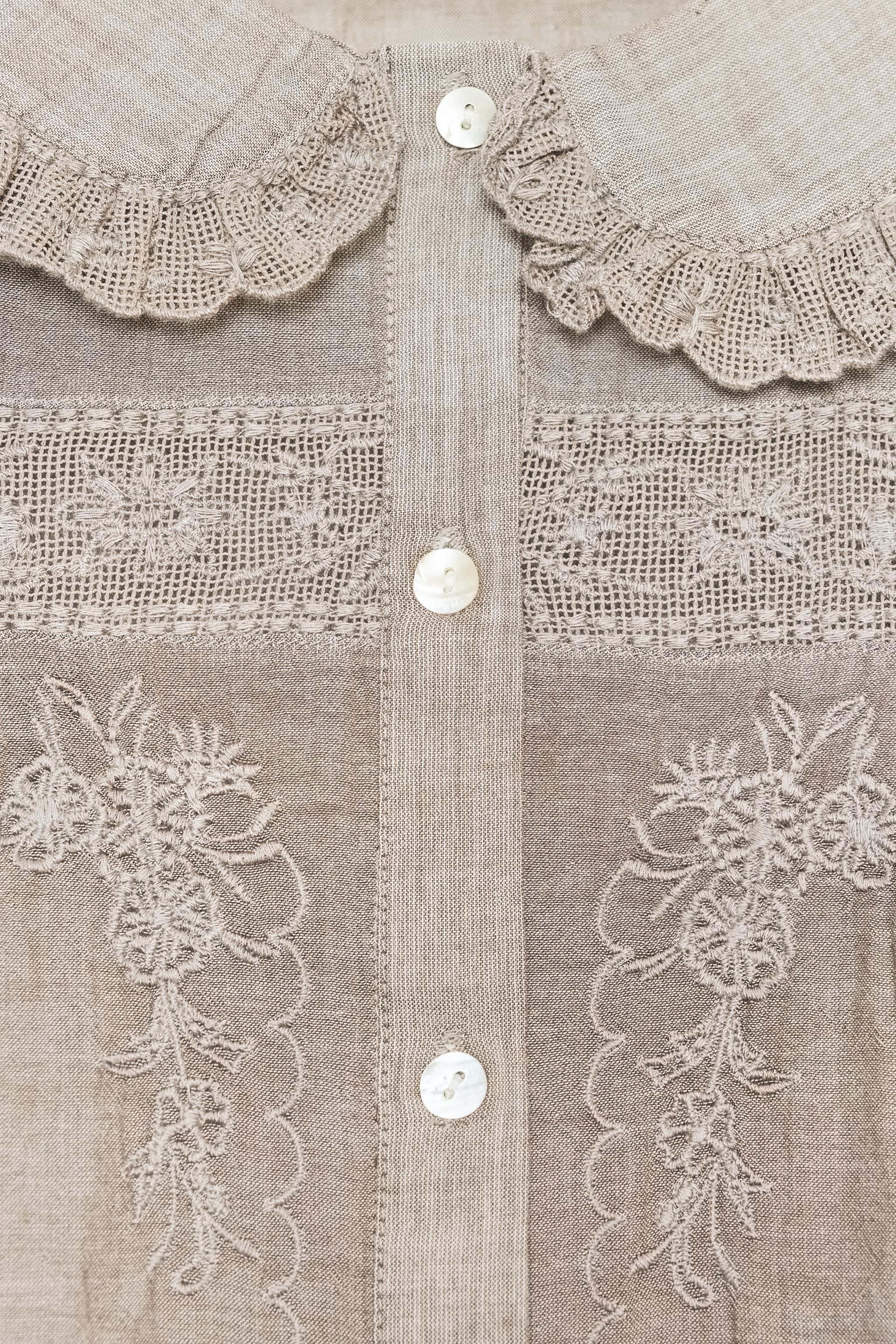 CHEMISE COL CLAUDINE BRODERIES