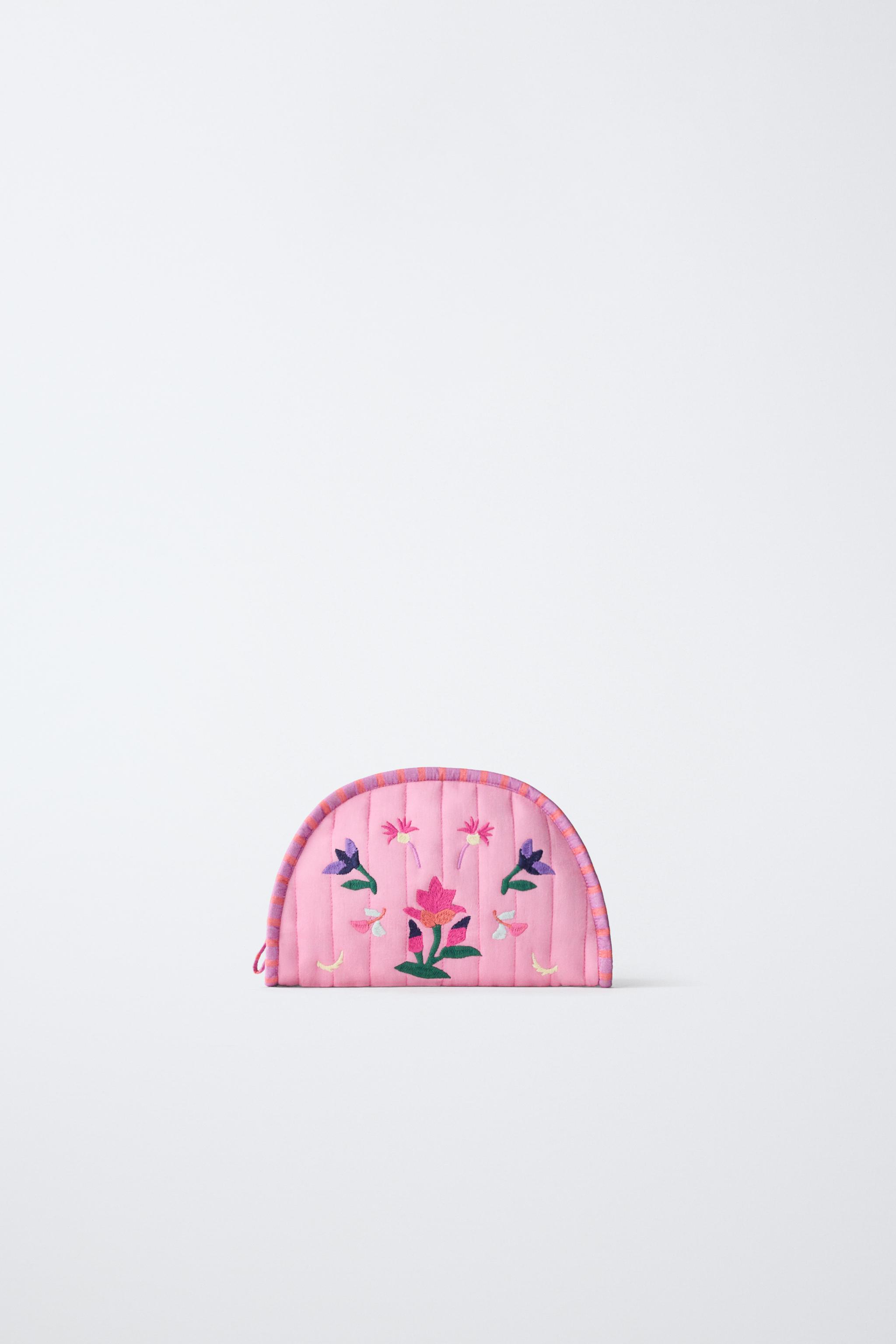 EMBROIDERED FLORAL TOILETRY BAG