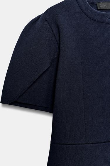 VESTE EN MAILLE À MANCHES BOUFFANTES ET OUVERTURES - Bleu marine de Zara - Image 7