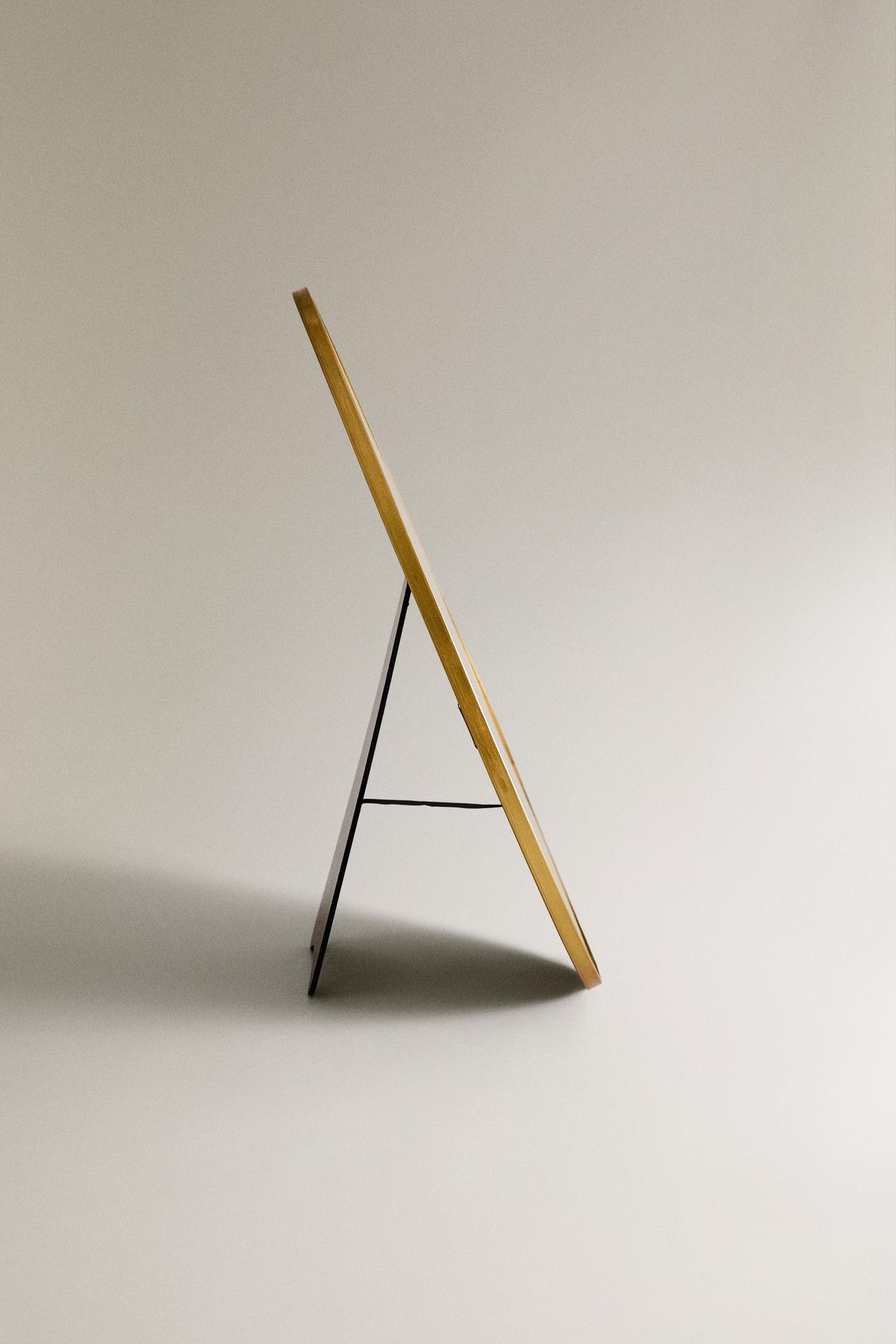 IRREGULAR SHAPE PICTURE FRAME — Golden