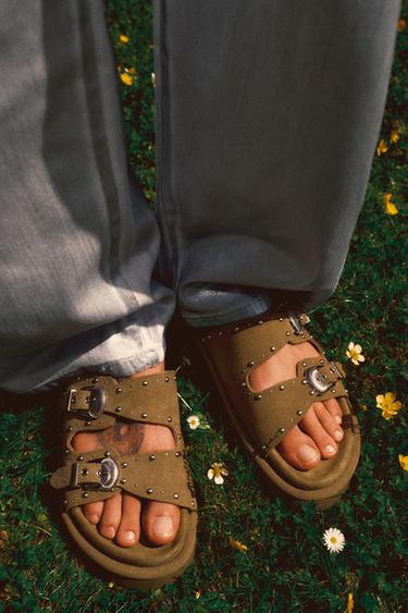 Zara BUCKLED SUEDE SANDALS - Khaki Green