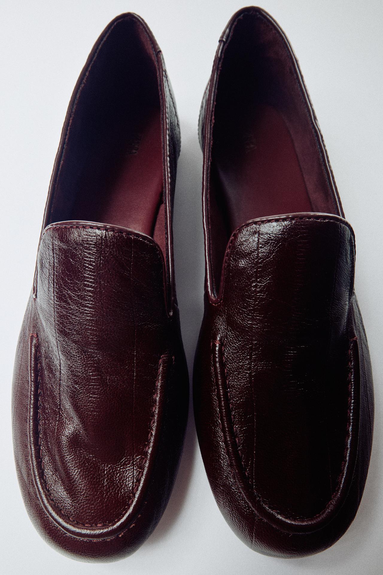 SOFT LEATHER FLAT LOAFERS — Burgundy Red
