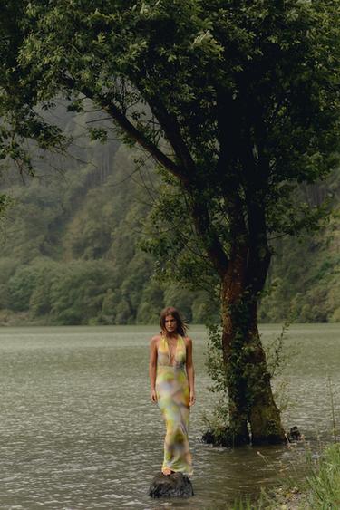 ROBE MIDI HALTER TULLE IMPRIMÉ - Multicolore de Zara