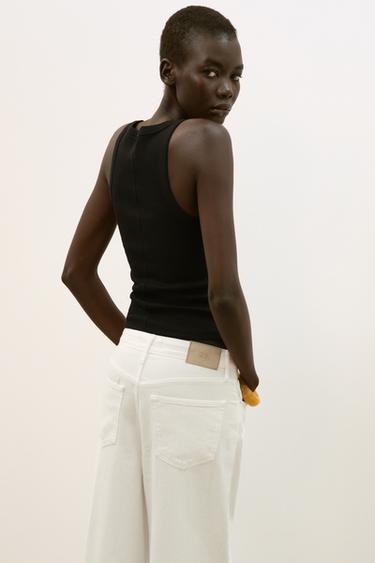 TOP SANS MANCHES CÔTELÉ - Noir de Zara - Image 4