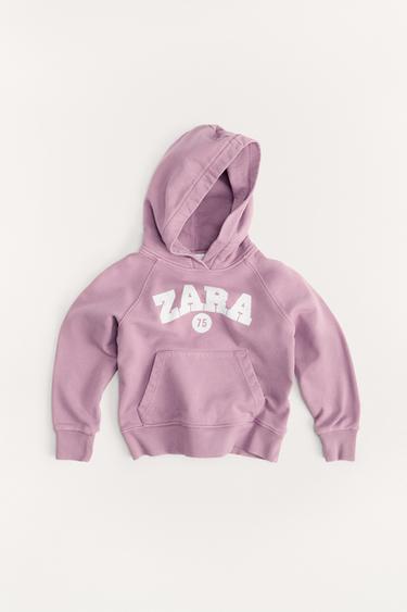 1/2-6 AÑOS/ SUDADERA CAPUCHA VARSITY 50TH ANNIVERSARY - Rosa pastel de Zara
