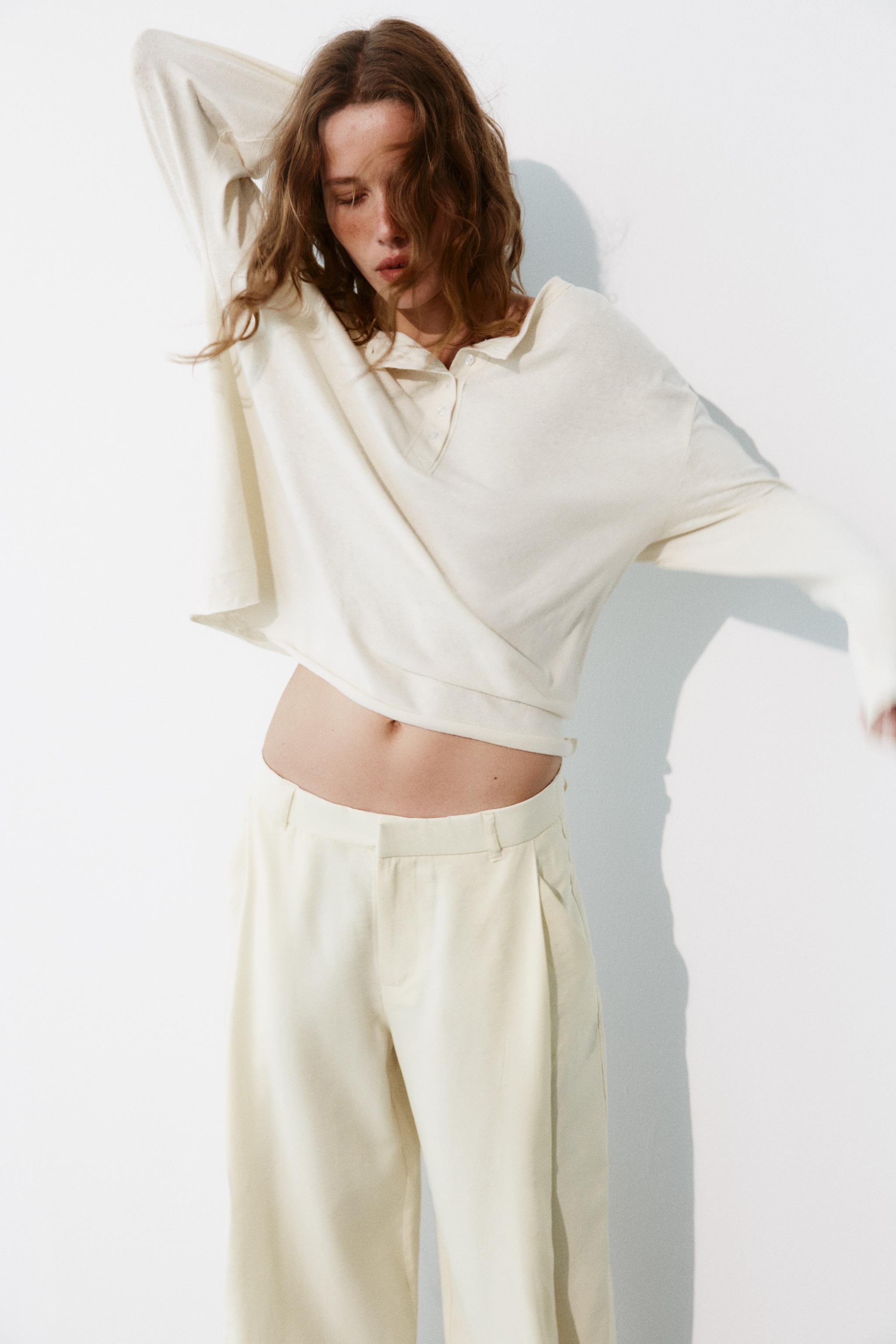 FLOWY PLEATED PANTS