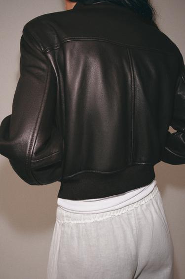 BLOUSON BOMBER EN CUIR AVEC ÉPAULETTES ZW COLLECTION LIMITED EDITION - Marron foncé de Zara - Image 2