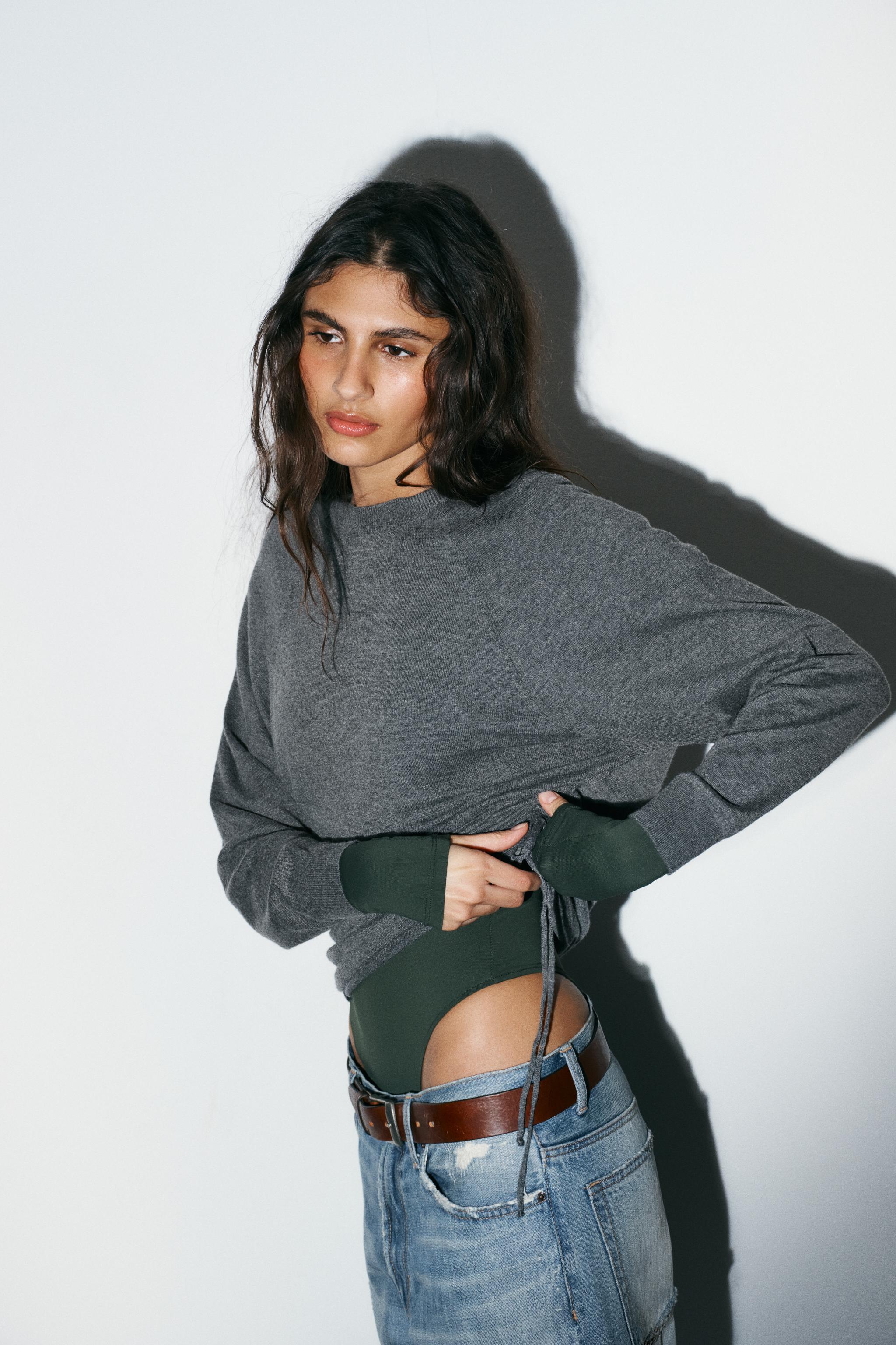 PULL EN MAILLE À NŒUDS