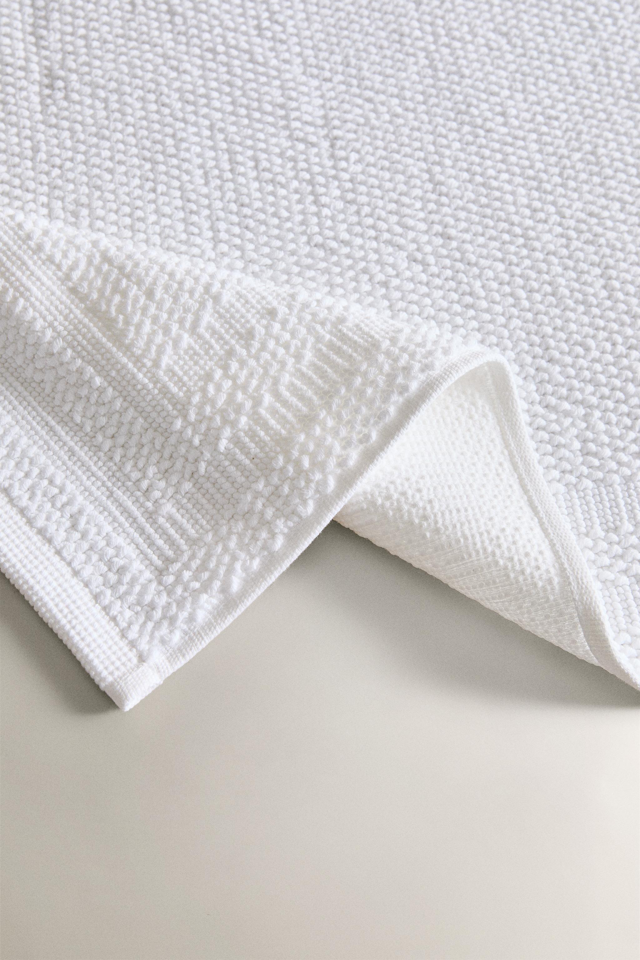 COTTON BATH MAT — White