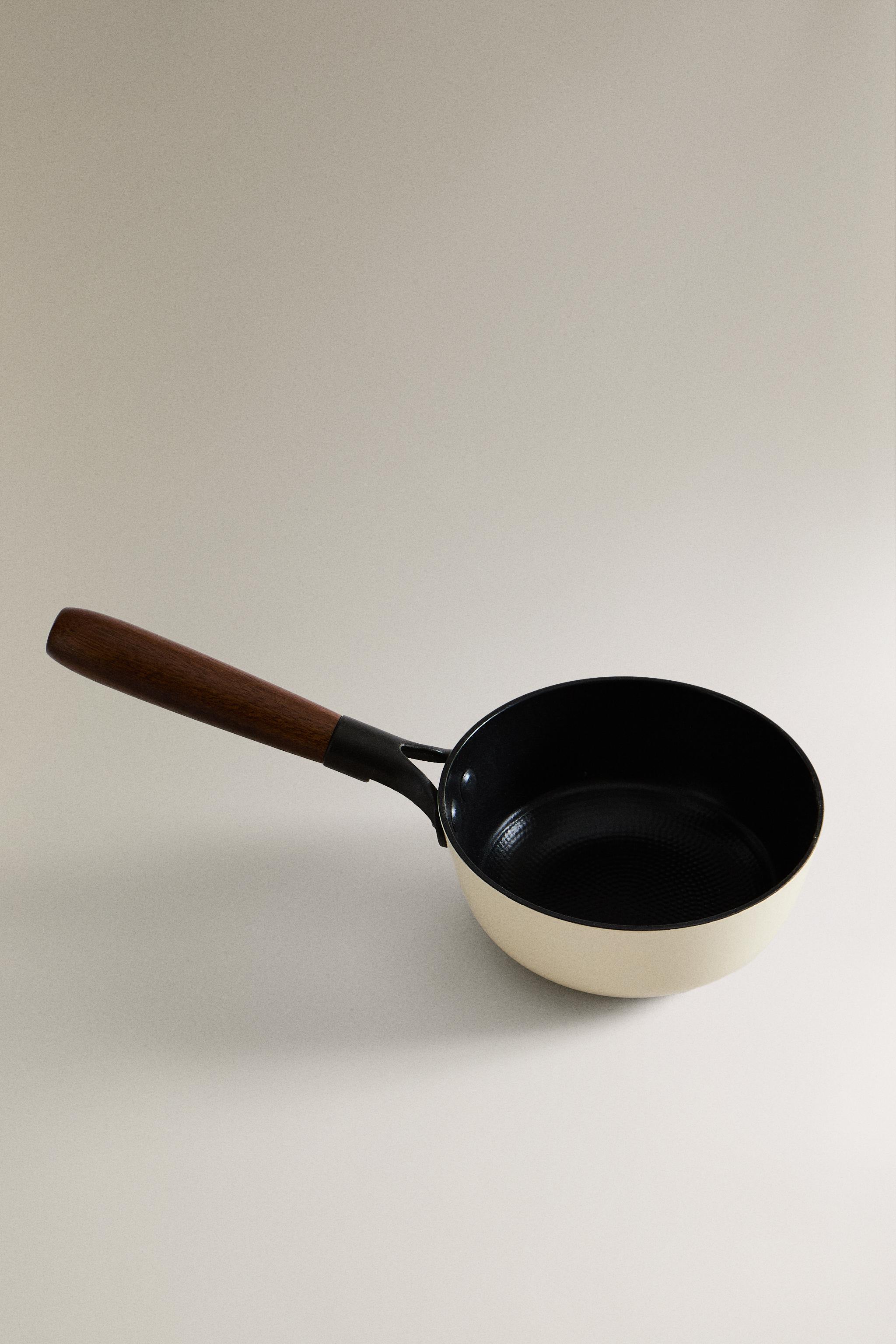 IRON CASSEROLE POT