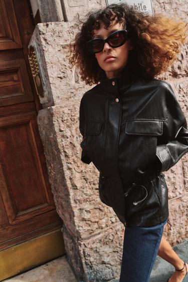 BLOUSON MATIÈRE SYNTHÉTIQUE COL MONTANT - Noir de Zara - Image 5