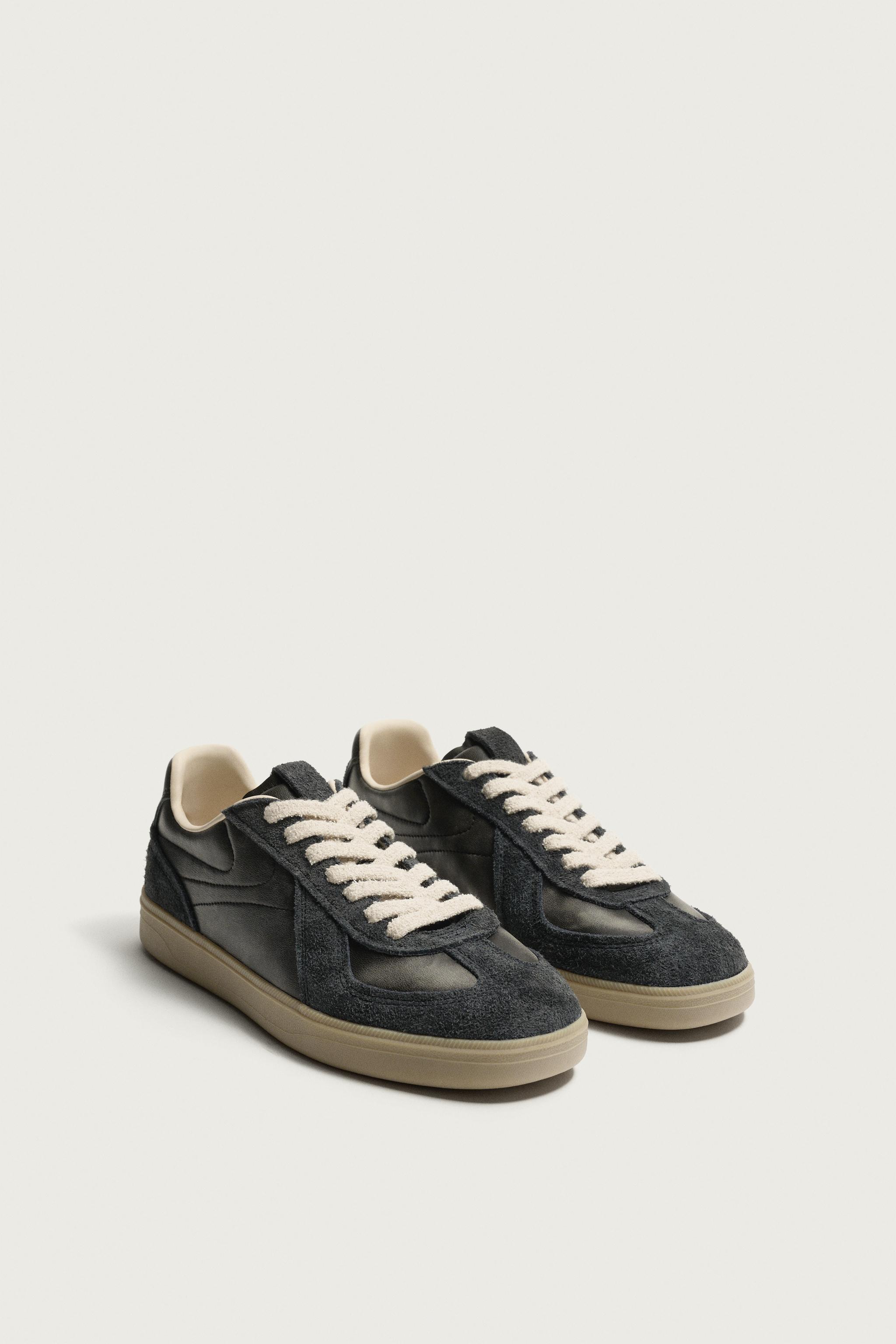 RETRO STYLE SNEAKERS — Black