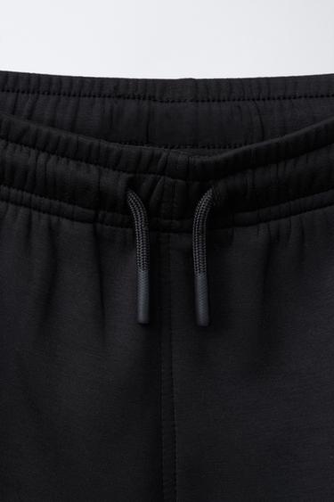 SHORT SPORT AVEC MODAL - Noir de Zara - Image 2