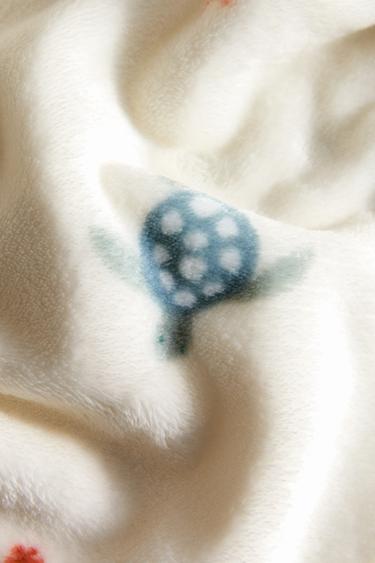 CHILDREN'S FLEECE TURTLE BLANKET - Multicoloured by Zara - Image 3