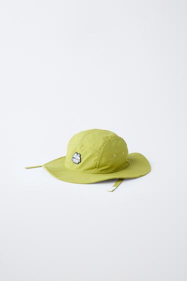 BONNET TECHNIQUE À PIÈCE EFFET GOMME - Vert olive de Zara - Image 1