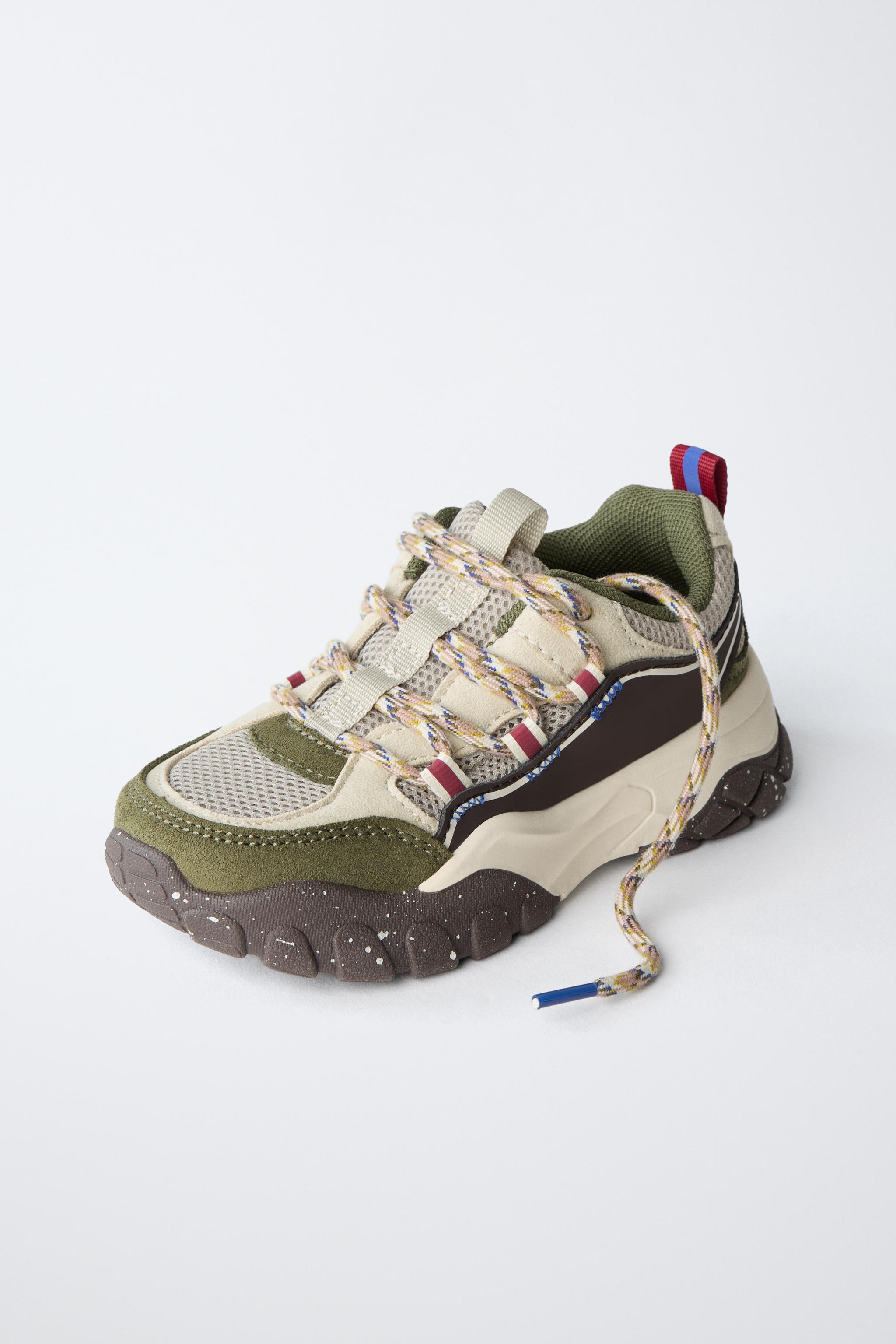 PIECED SNEAKERS