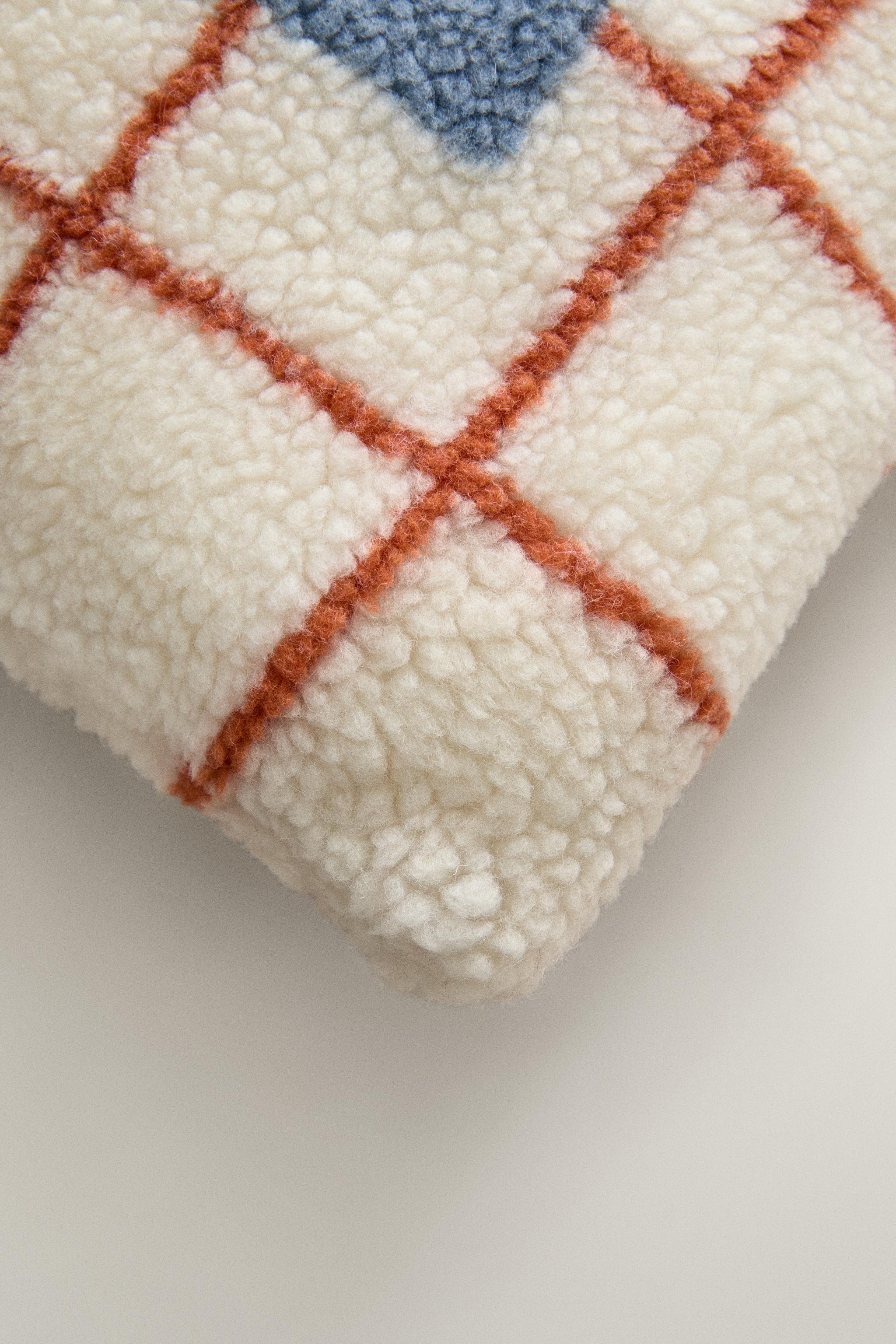 CHILDREN'S FAUX SHEARLING CUSHION WITH H — Orange