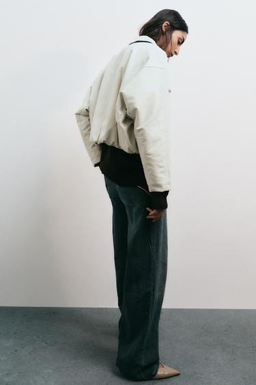 BLOUSON BOMBER MATIÈRE SYNTHÈTIQUE - Écru de Zara - Image 3