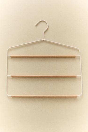 CINTRE MÉTAL ET BOIS PANTALONS - Blanc de Zara - Image 1